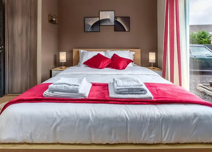 Suite Et Chambres Cosy Chez A&M -Elegant Home, Calme, Campagne, Parking Gratuit