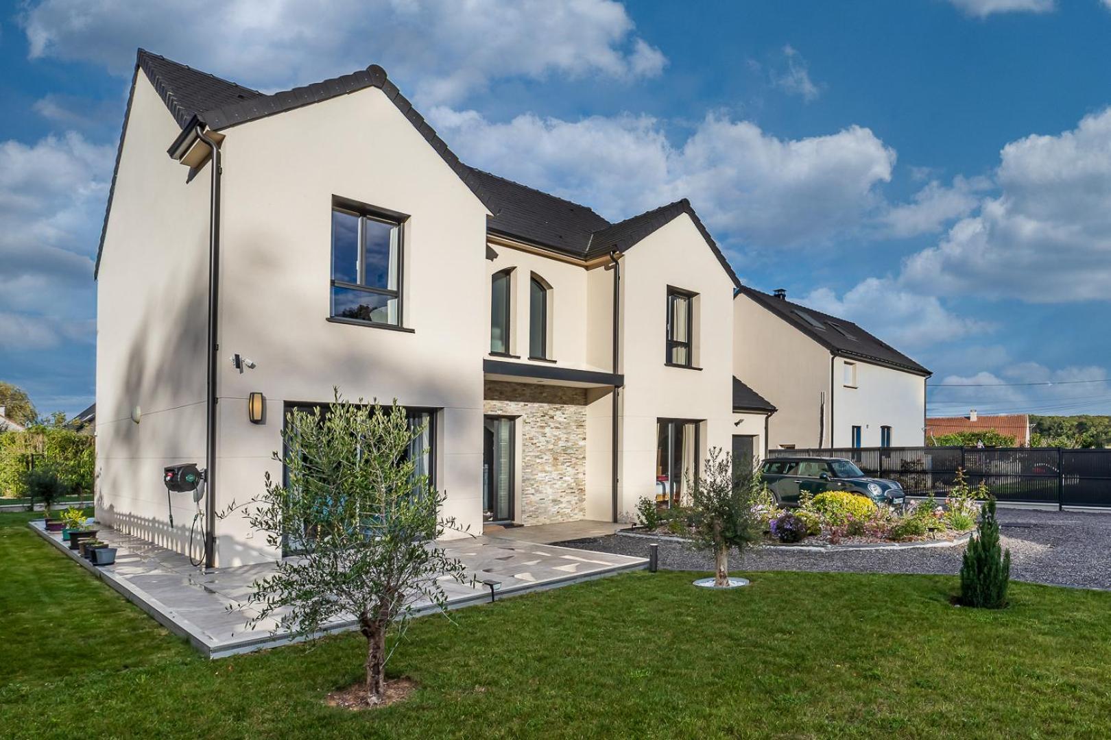 Homestay Et Cosy Chez A&m -elegant Home, Calme, Campagne, Parking Gratuit Epone